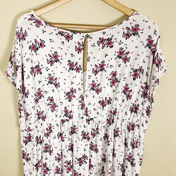 Torrid Floral Babydoll Blouse Sz 2X - Picture 5 of 7